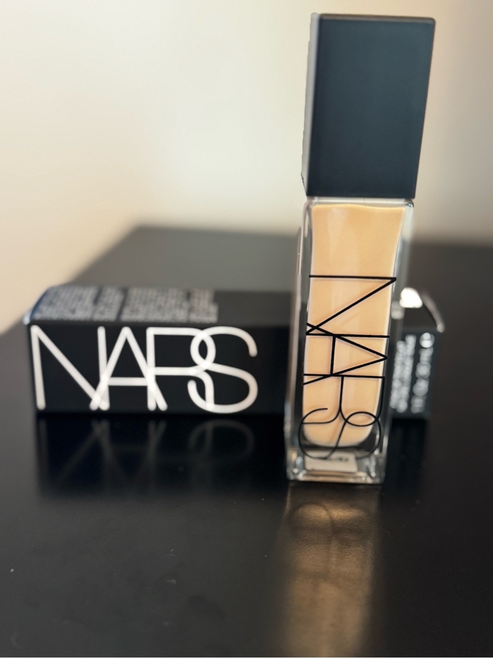 NARS Natural Radiant Liquid Foundation